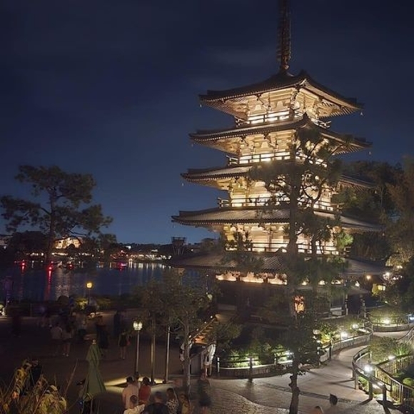 Meet your Posher, Kristen - Picture 1 of 1